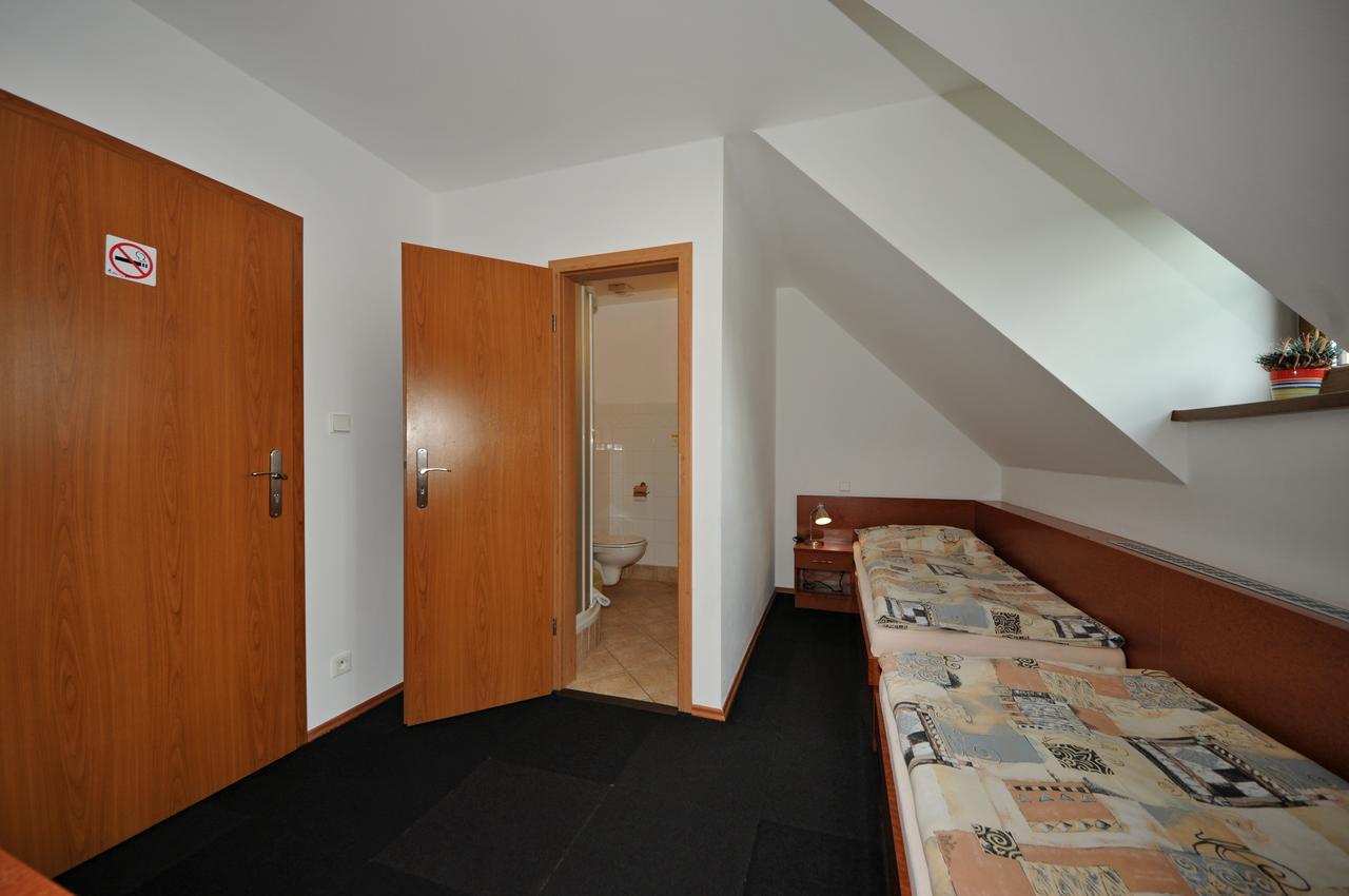 Penzion Praktik Krumlov Prisecna Luaran gambar